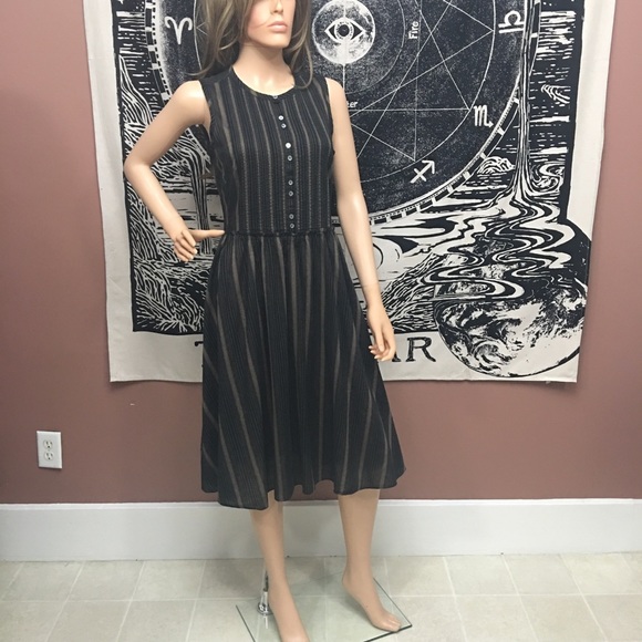 Banana Republic Dresses & Skirts - Banana Republic 100% Cotton Striped Casual Dress